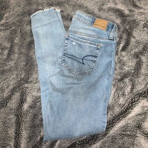 American Eagle skinny jeans size 2